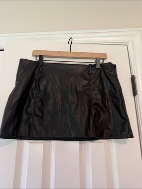H&M Black Faux Leather Mini Skirt